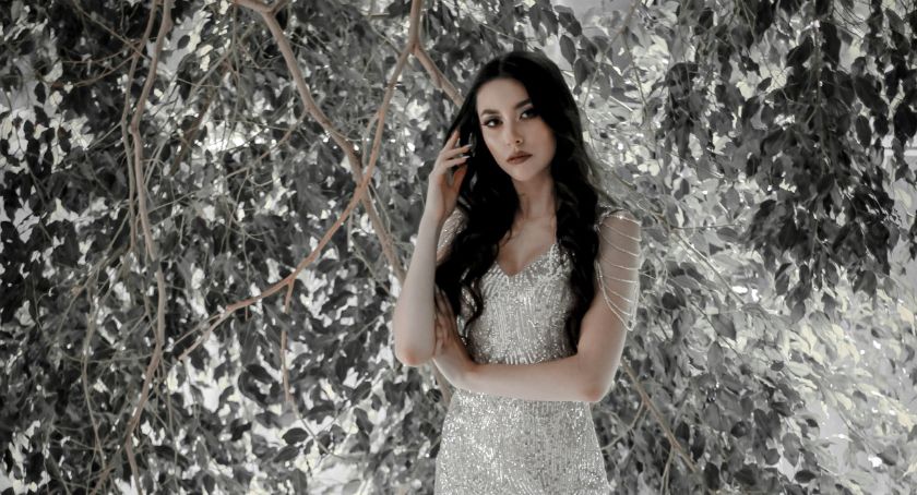 Zdjęcie: Aktualna Miss Skarżyska-Kam 2019, Wiktoria Kurek, która została też I Wicemiss Nastolatek Województwa Świętokrzyskiego 2020. Autor: www.miss.kie.pl 