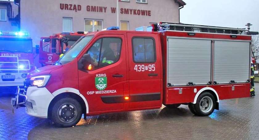 Zdjęcie nowego samochodu strażacki dla druhów z Miedzierzy