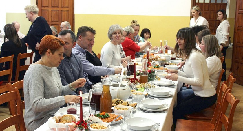 Zdjęcie z Wigilii w Domu Pomocy Społecznej „Cichy Zakątek” w Końskich