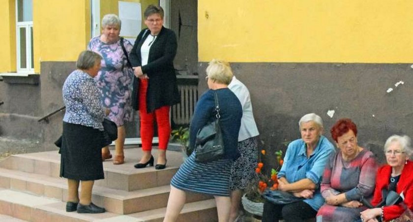 Seniorzy czekają na swoje zajęcia