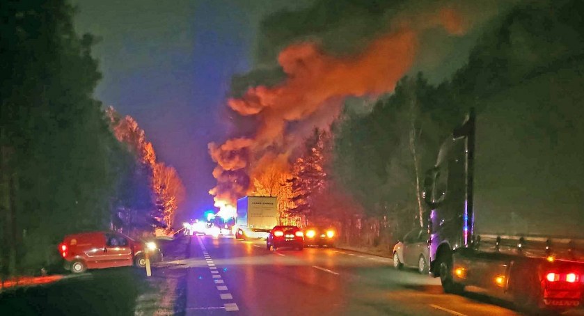 Zdjęcie pożaru, który był widoczny z daleka