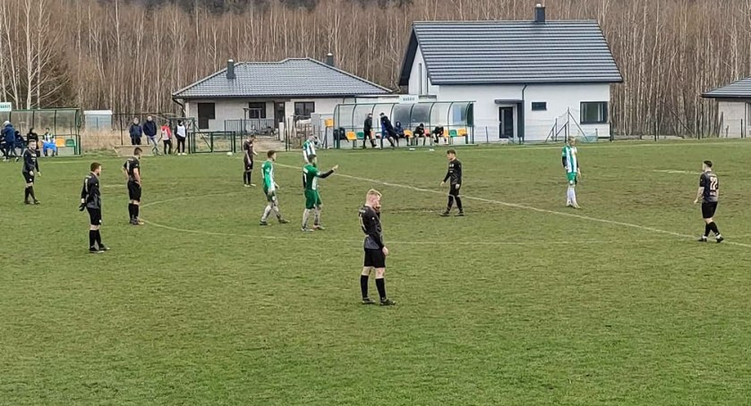 ​​​​​​​Zdjęcie z meczu GKS Rudki - Neptun Końskie