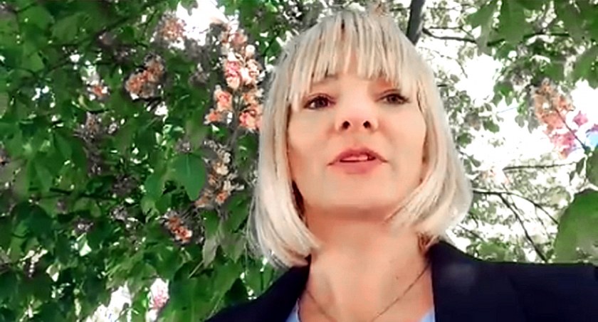 Zdjęcie burmistrz Doroty Łukomskiej, która poinformowała o pozyskaniu przez Gminę Stąporków milionów złotych na termomodernizację
