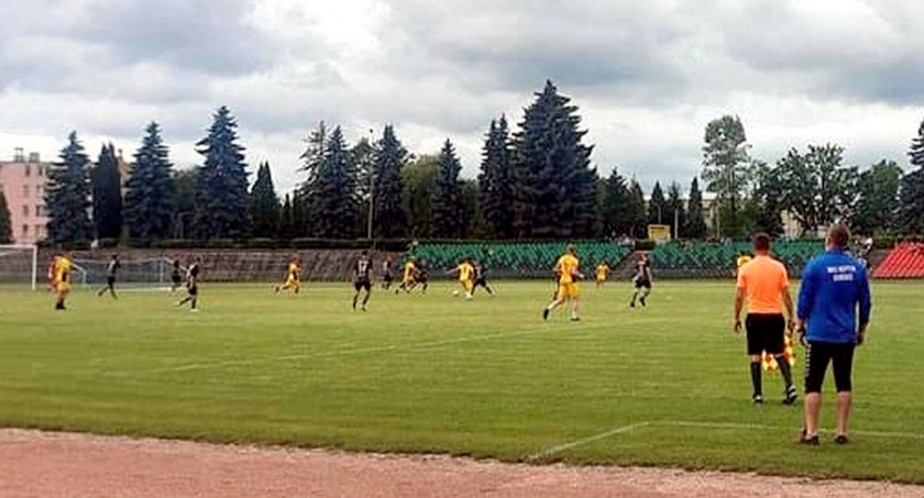 Zdjecie fragmentu sparingu Star Starachowice - Neptun Końskie