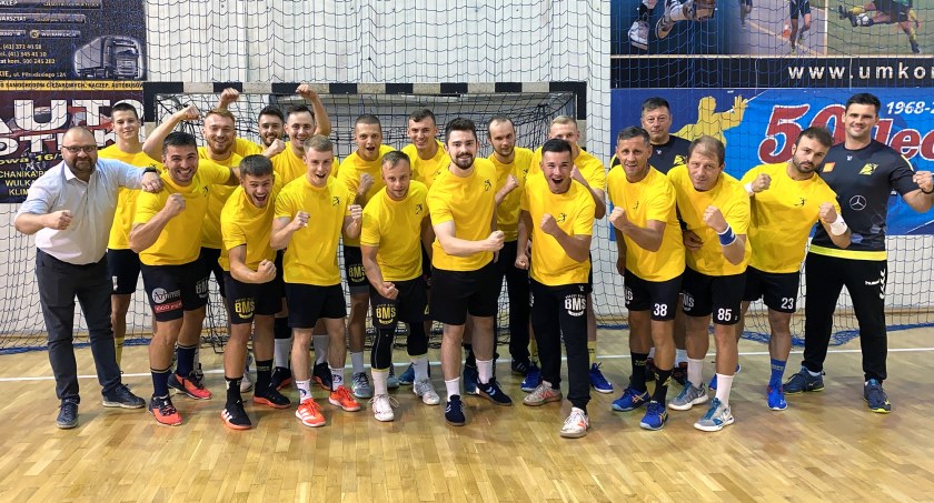 Zdjęcie pierwszoligowej drużyny KSSPR Końskie
