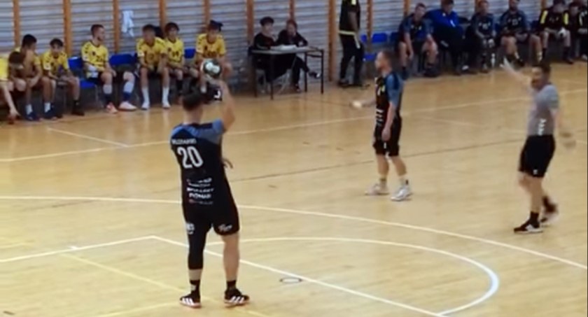 Zdjęcie fragmentu sparingu SPR Pabiks Impact Pabianice - KSSPR Końskie