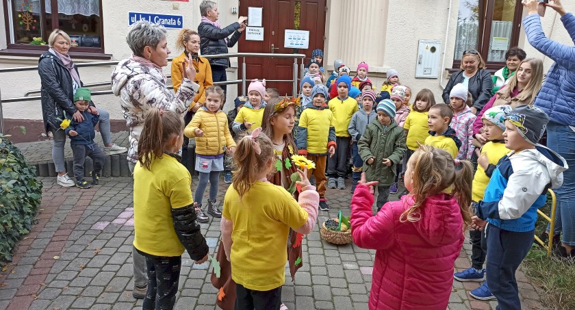 Zdjęcie przedszkolaków z koneckiej placówki nr 5