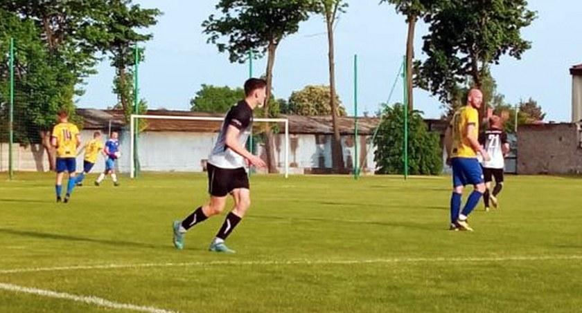 Zdjęcie z meczu Neptun Końskie - Stal Kunów