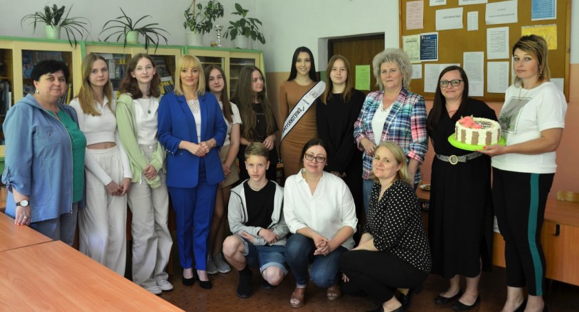 Pamiątkowe zdjęcie z podsumowania konkursu w Niekłaniu Wielkim
