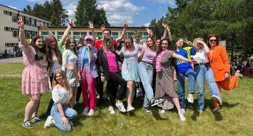 Zdjęcie uczniów ZSP w Stąporkowie