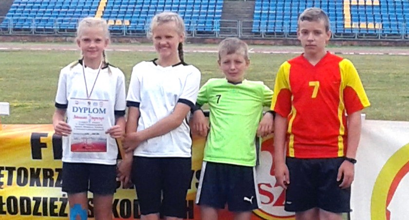 Zdjęcie drużyny PSP w Fałkowie na zawodach w Kielcach