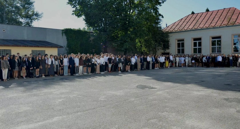 Zdjęcie lo2konskie.pl     II Liceum przyjęło najwięcej uczniów 