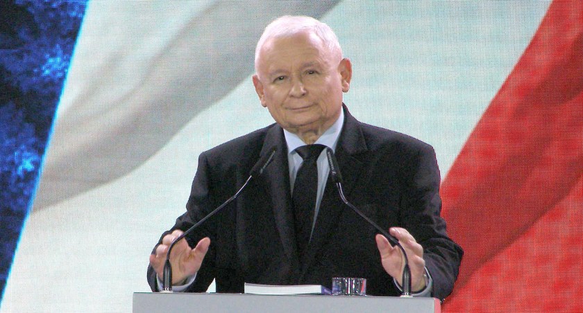 Zdjęcie Jarosława Kaczyńskiego z konwencji PiS w Końskich
