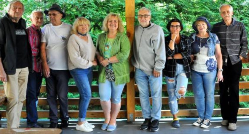 Na zdjęciu: grupa twórców, którzy pracowali w Sielpi 