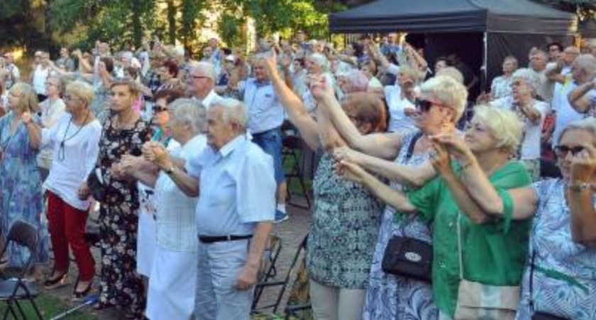 Imprezy plenerowe , Świętego Mikołaja Końskich Żegnaj (zdjęcia) - zdjęcie, fotografia