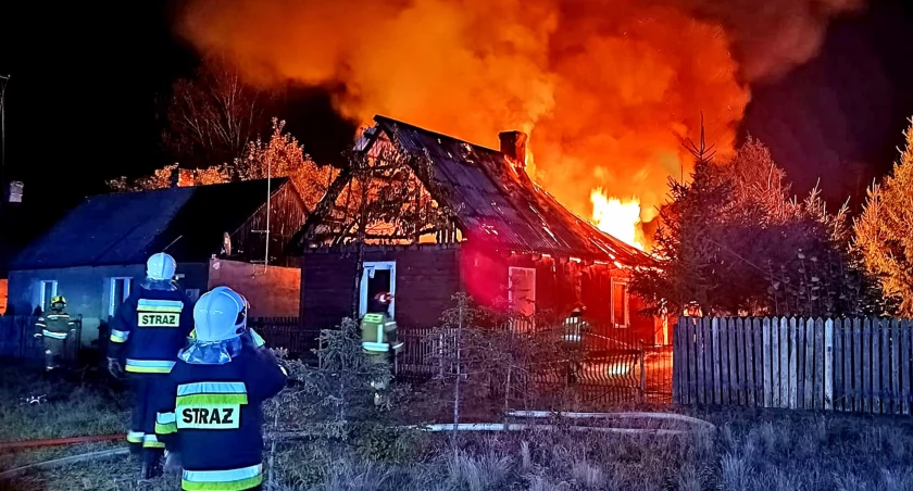 Zdjęcie: pożar w Wólce Smolanej. Fot. OSP KSRG Kozów