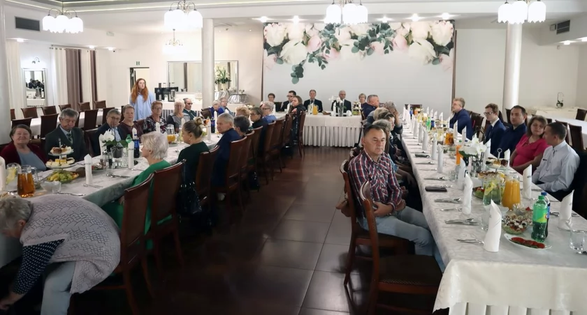 Zdjęcie ze spotkania członków Polskiego Związku Niewidomych