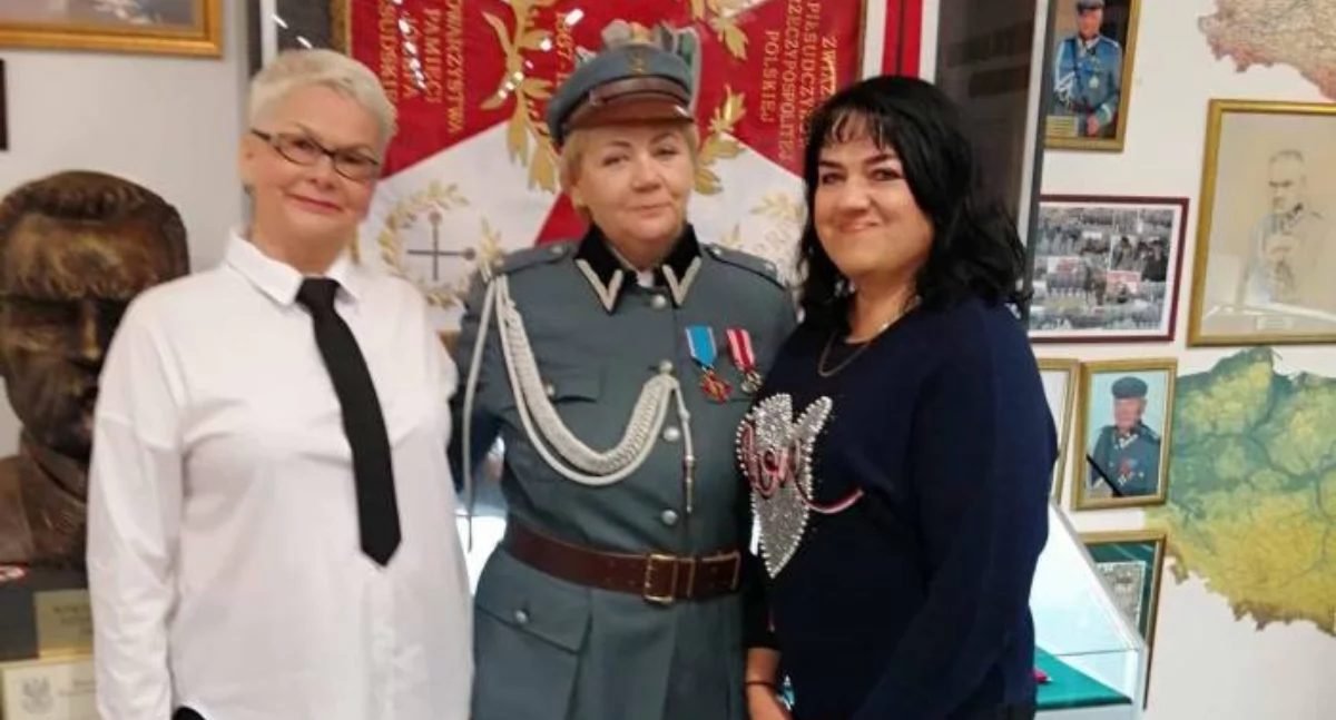 Janina Malicka na Międzynarodowym Polonijnym Konkursie Literackim o szablę marszałka Józefa Piłsudskiego. Fot. archiwum  poetki