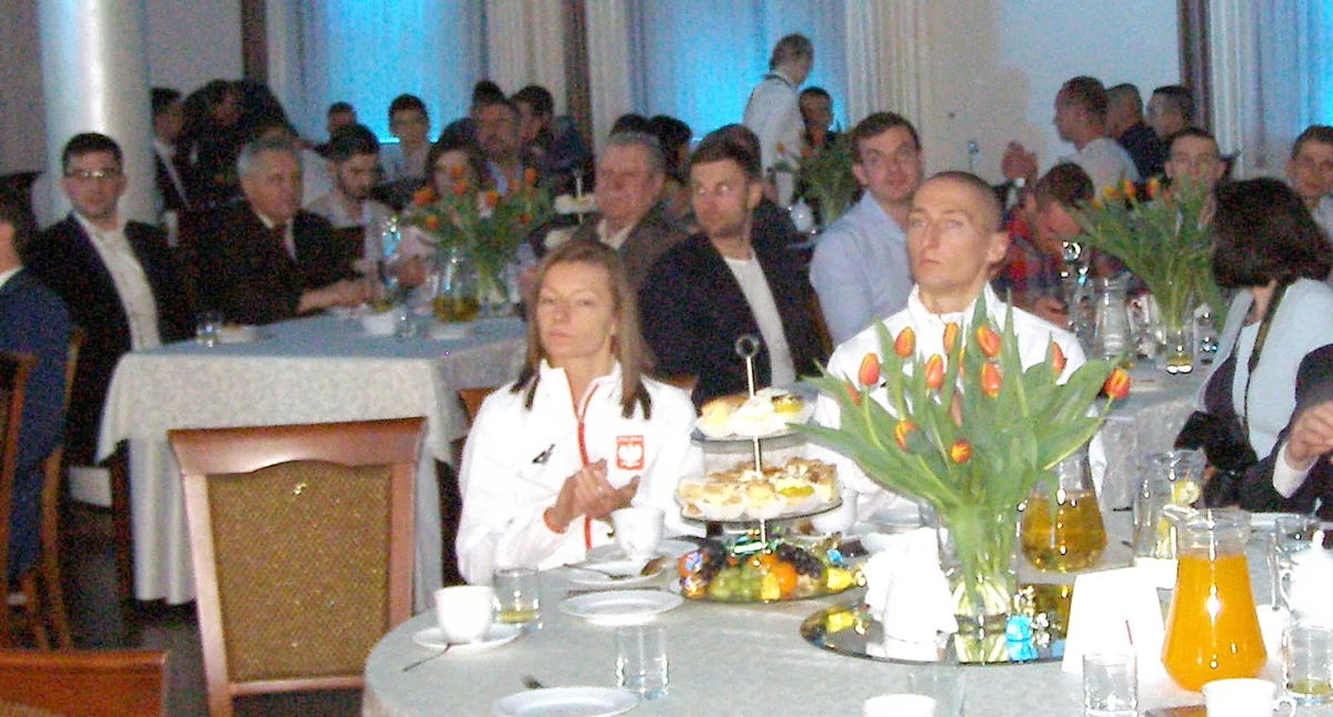 Zdjęcie gości z jednej z poprzednich edycji Koneckiej Gali Sportu