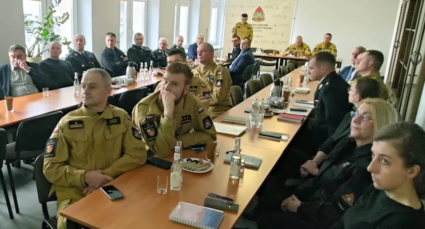 Zdjęcie uczestników strażackiego spotkania w Końskich