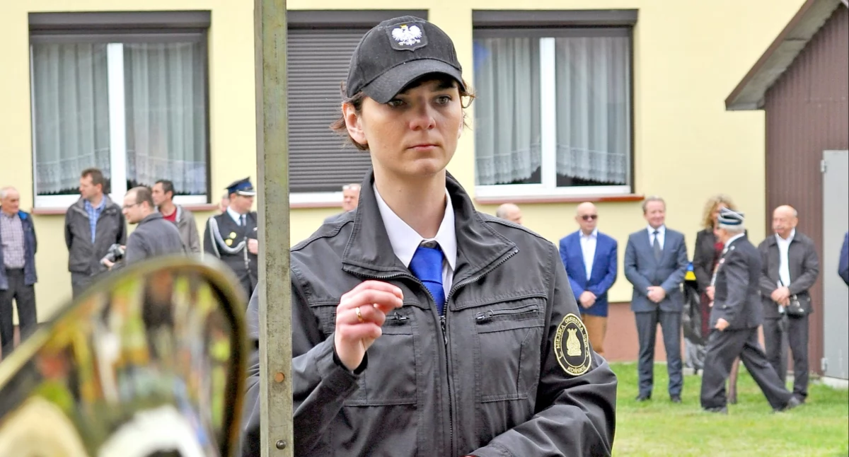 Zdjęcie Izabeli Wojcierowskiej, która dyrygowała Miejską Orkiestrą Dętą w Końskich