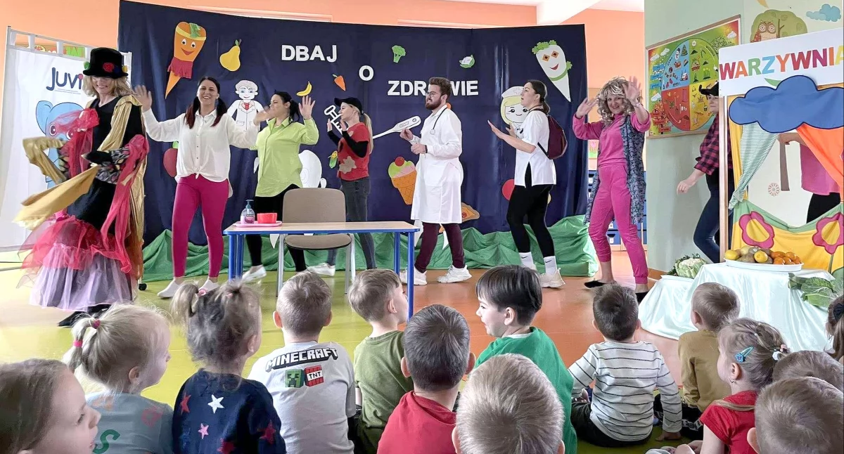 Zdjęcie z przedstawienia w Przedszkolu w Smykowie