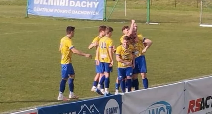 Zdjęcie zs meczu Orlęta Kielce - Neptun Końskie