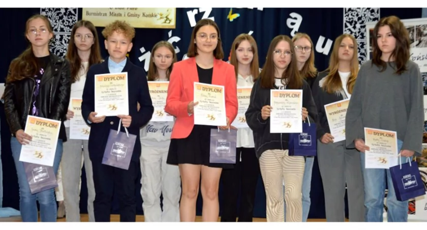 Zdjęcie zwycięzców i wyróżnionych
