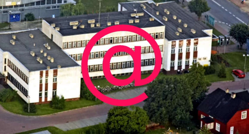 Zdjęcie: Społecznościowe profile Stąporkowa okazały się profilami pani burmistrz