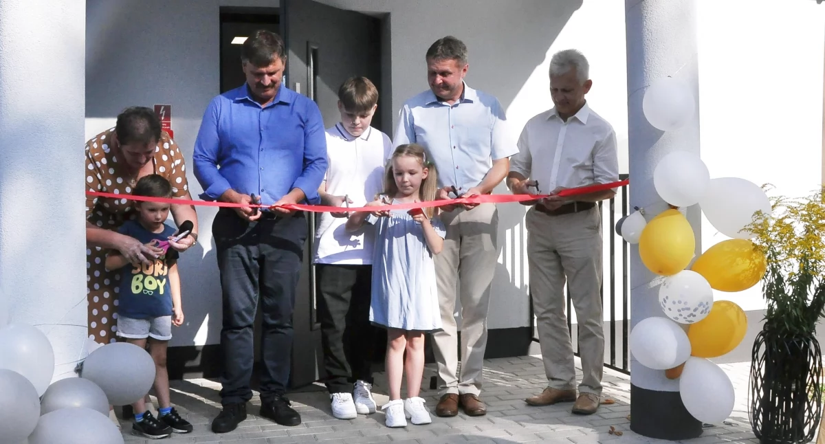 Zdjęcie z oficjalnego otwarcia świetlicy w Wincentowie