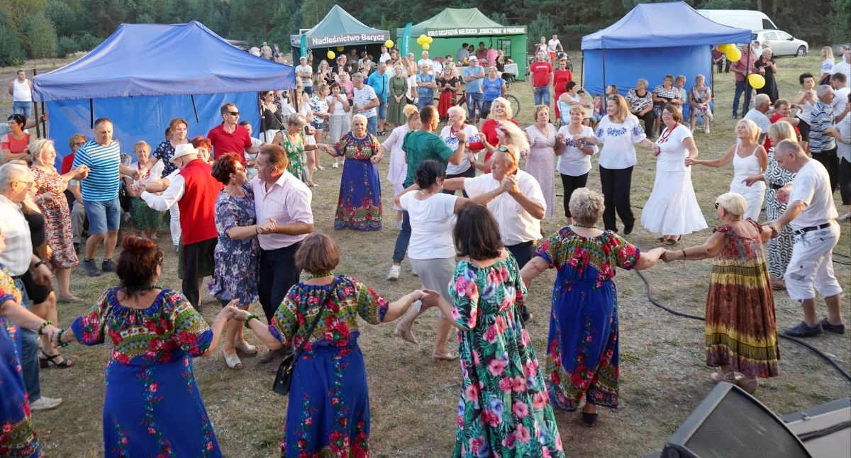 Pomagamy , GMINA GOWARCZÓW Charytatywny piknik edukacyjny hospicjum Rudzie Białaczowskiej [ZDJĘCIA] - zdjęcie, fotografia