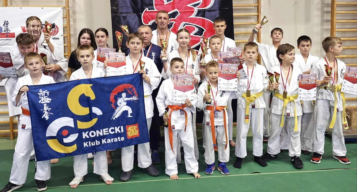 Ekipa Koneckiego Klubu Karate Kyokushin w Sieradzu