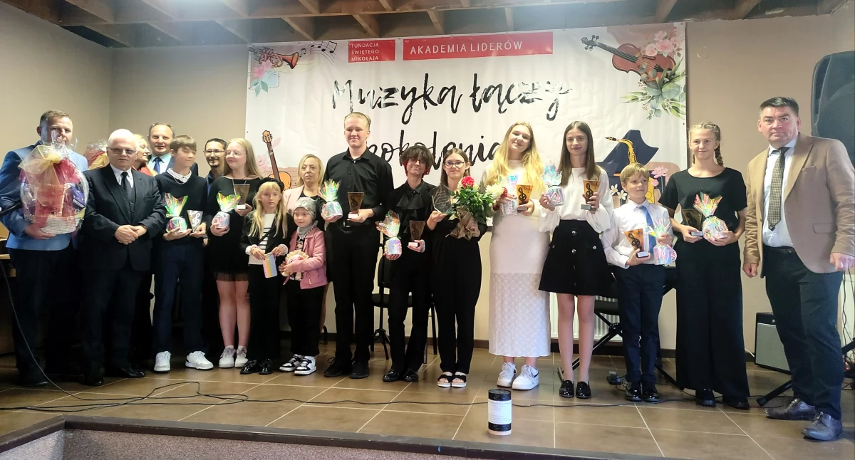 Zdjęcie wykonawców koncertu
