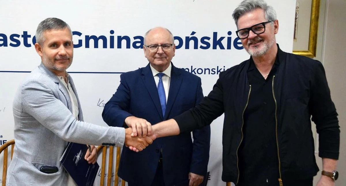 Zdjęcie sygnatariuszy umowy