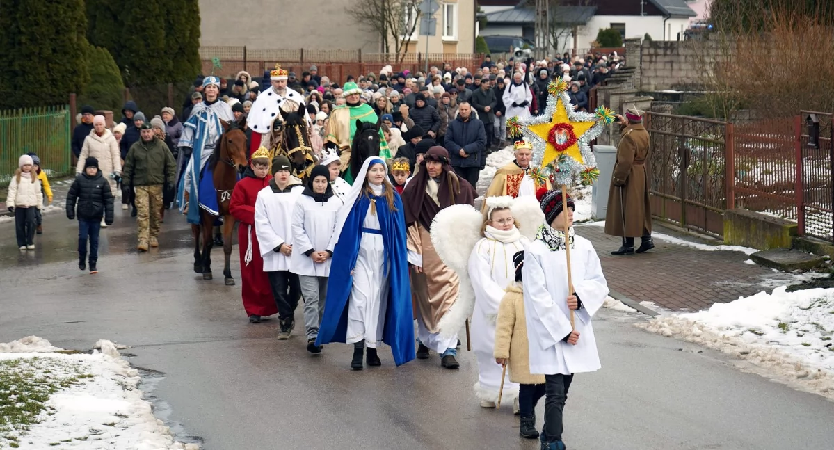 Zdjęcie Orszaku Trzech Króli w Gowarczowie