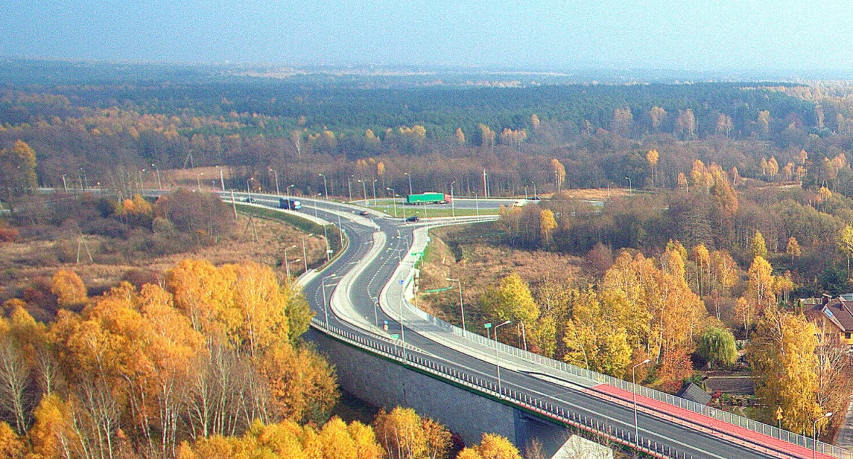 Zdjęcie ronda w Kornicy. Tam rozpocznie się budowa północnej obwodnicy Końskich