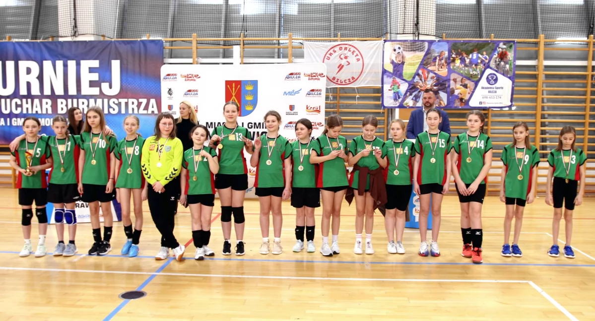 Zdjęcie drużyny Olimpii Końskie z rocznika 2014 na turnieju w Bilczy