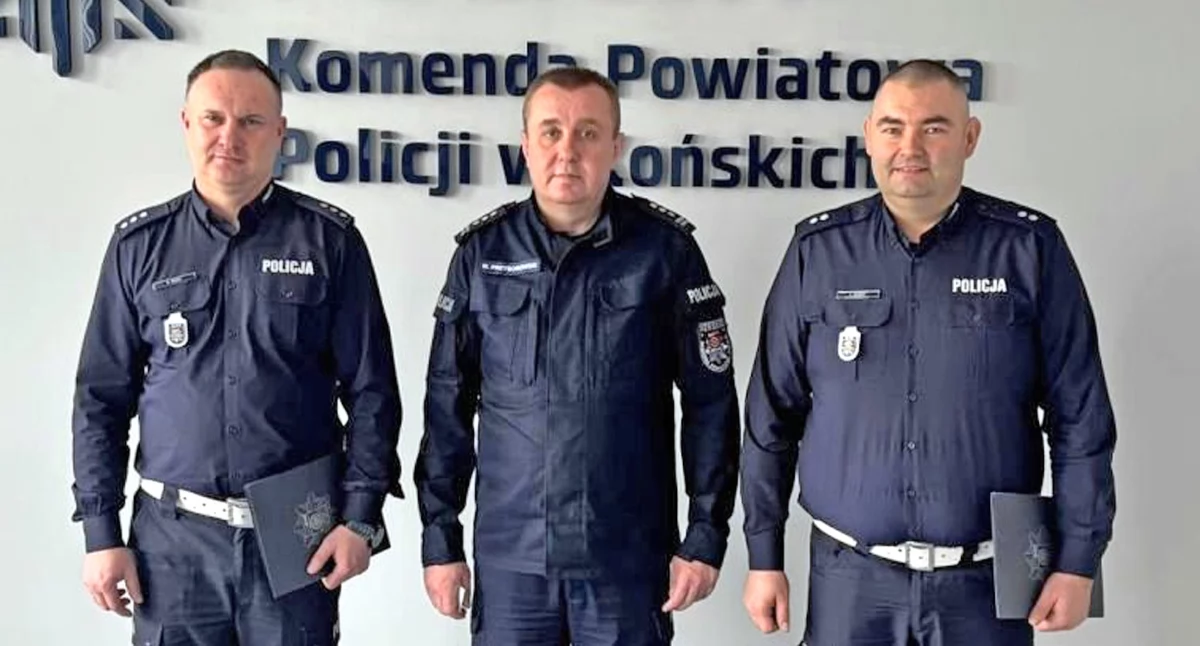 Zdjęcie - od lewej kom. Marcin Wąsik, insp. Mariusz Przyborowski i podkom. Łukasz Morka