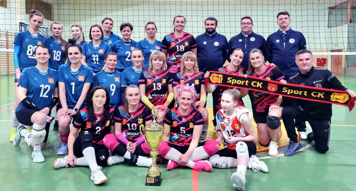 Wspólne zdjęcie Fair Play Końskie i Procarte Sport CK Kielce