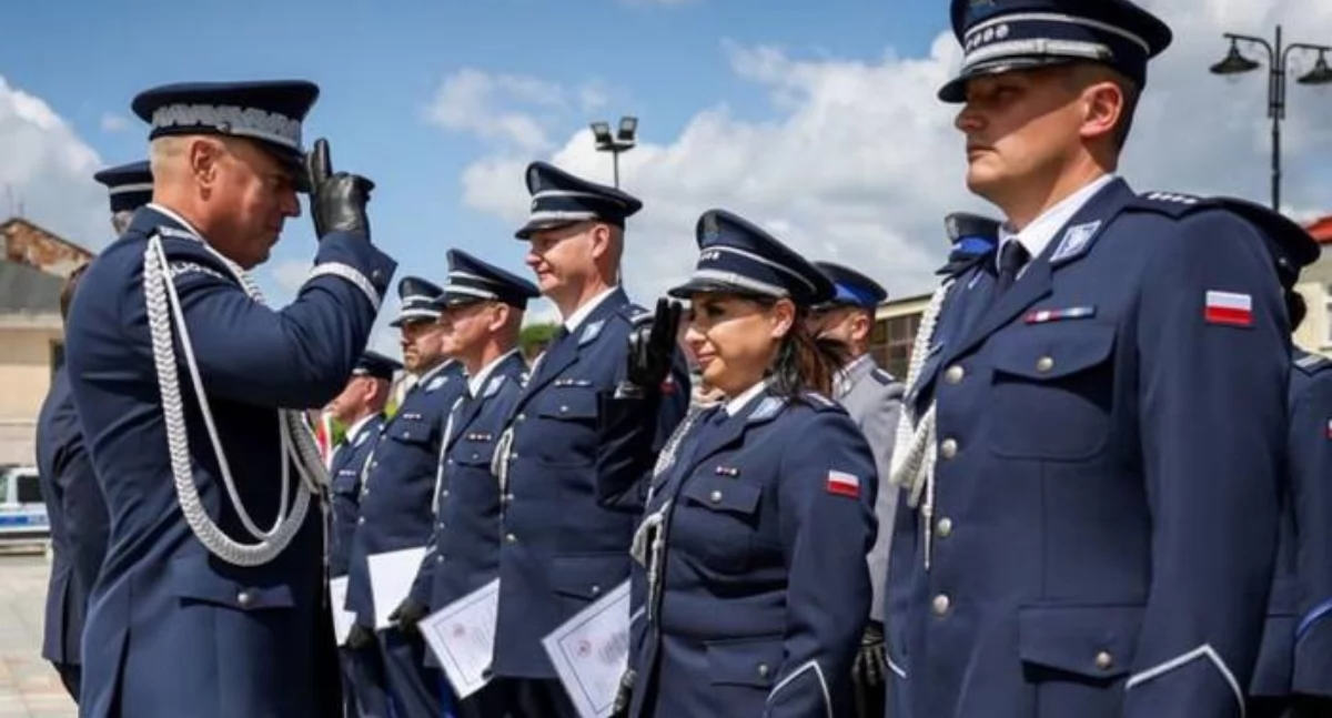 Uroczystości , Końskich świętowali policjanci garnizonu świętokrzyskiego - zdjęcie, fotografia