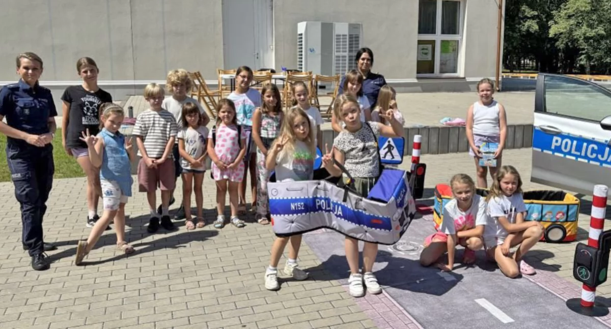 Edukacja , Wakacje policjantami - zdjęcie, fotografia