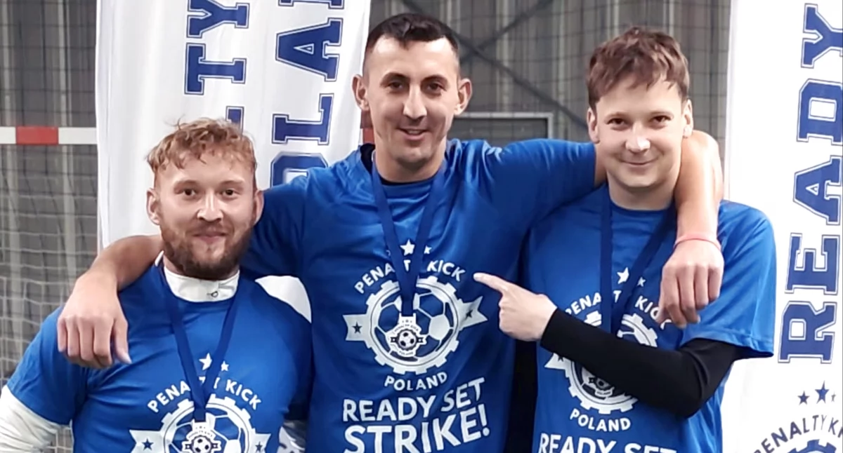 Zdjęcie zawodników Tęczy Gowarczów na Turnieju Penalty Kick Poland w Kielcach
