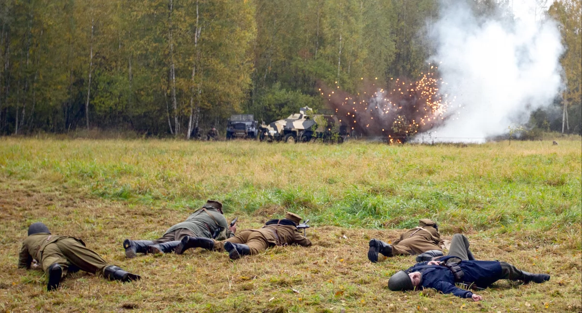 Zdjęcie z rekonstrukcji historycznej pn. Potyczka partyzantów z Niemcami