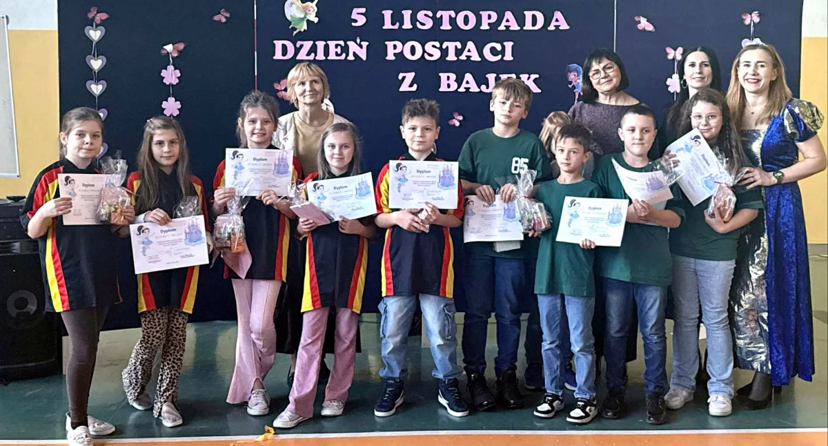 Zdjęcie uczestników konkursu gminnego w SP Królewiec