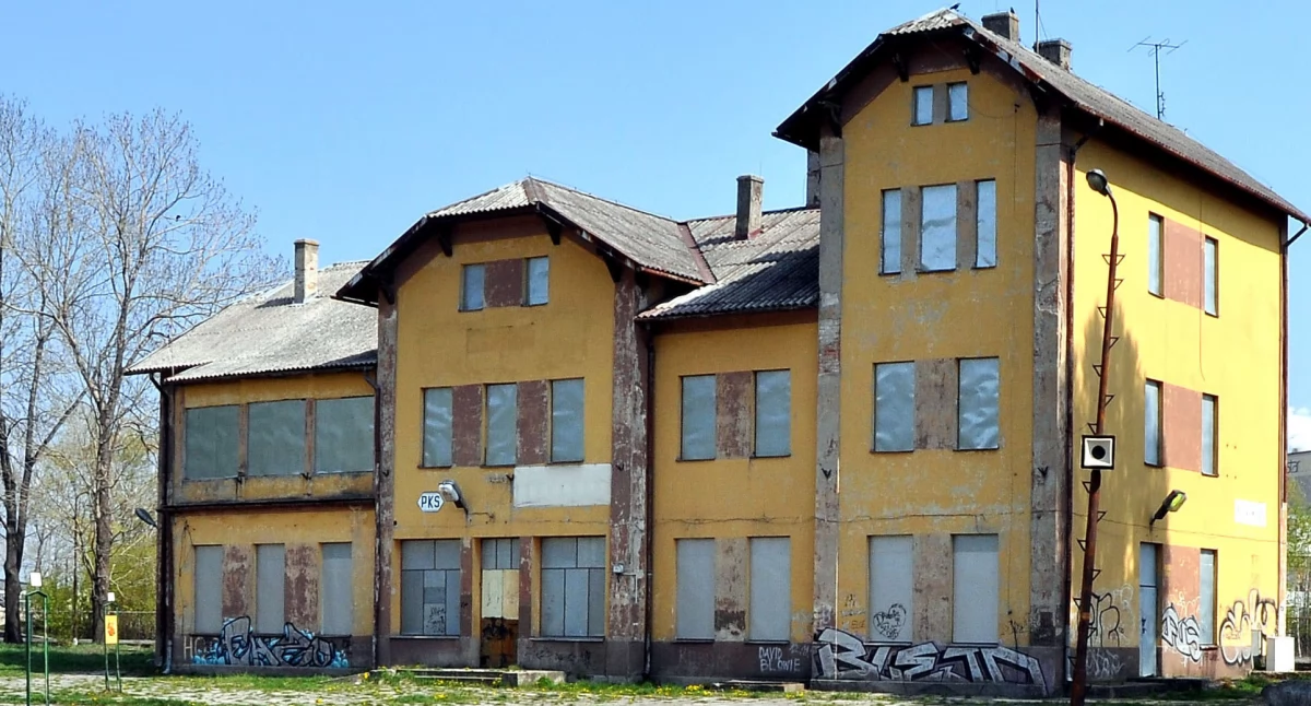 Zdjęcie dworca PKP w Końskich - 2025 rok