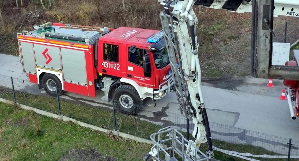Zdjęcie pojazdu i sprzętu strażackiego użytego w Nałęczowie