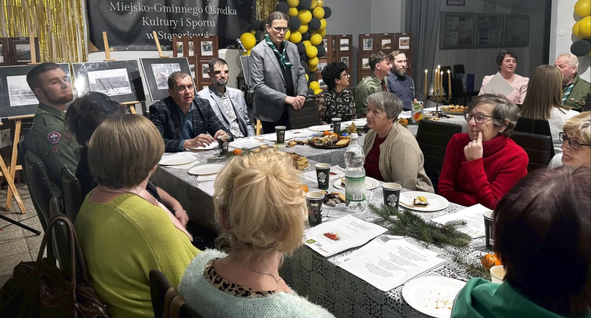 Zdjęcie ze spotkania noworocznego Kola Seniorów ZHP w Końskich