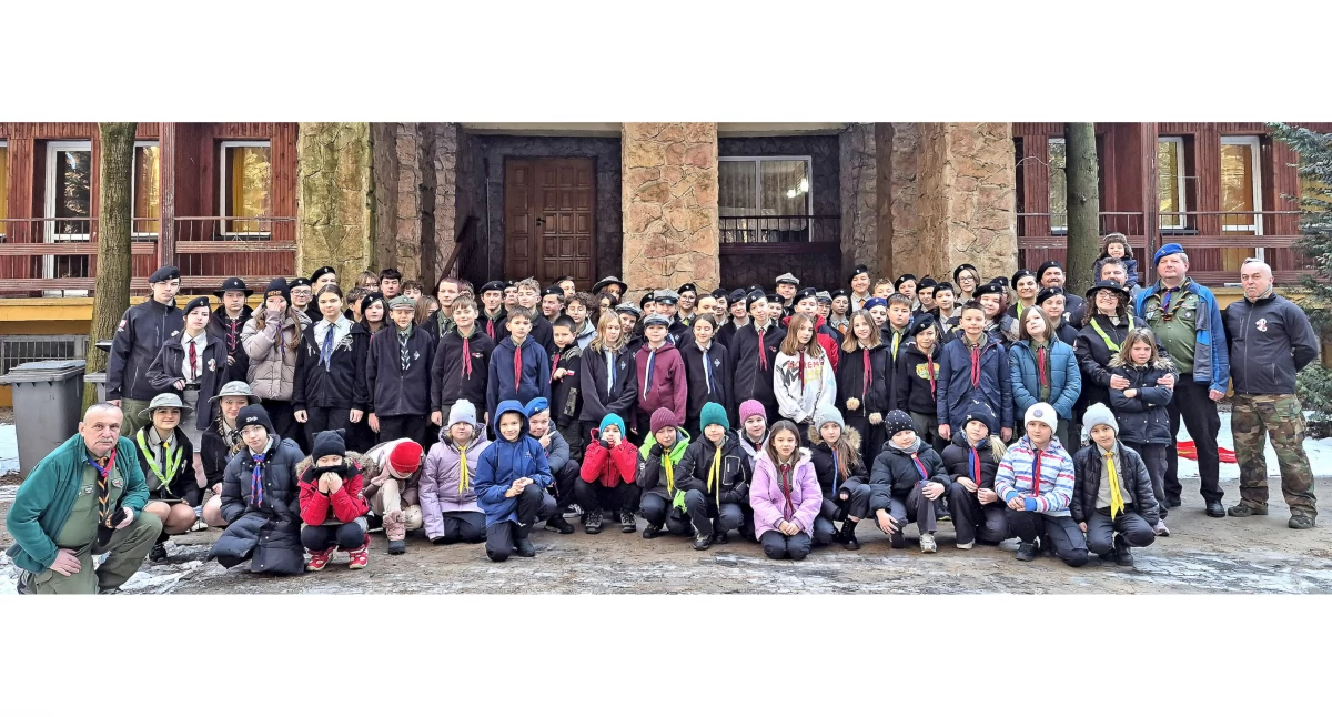 Zdjęcie uczestników zimowiska w Sulejowie