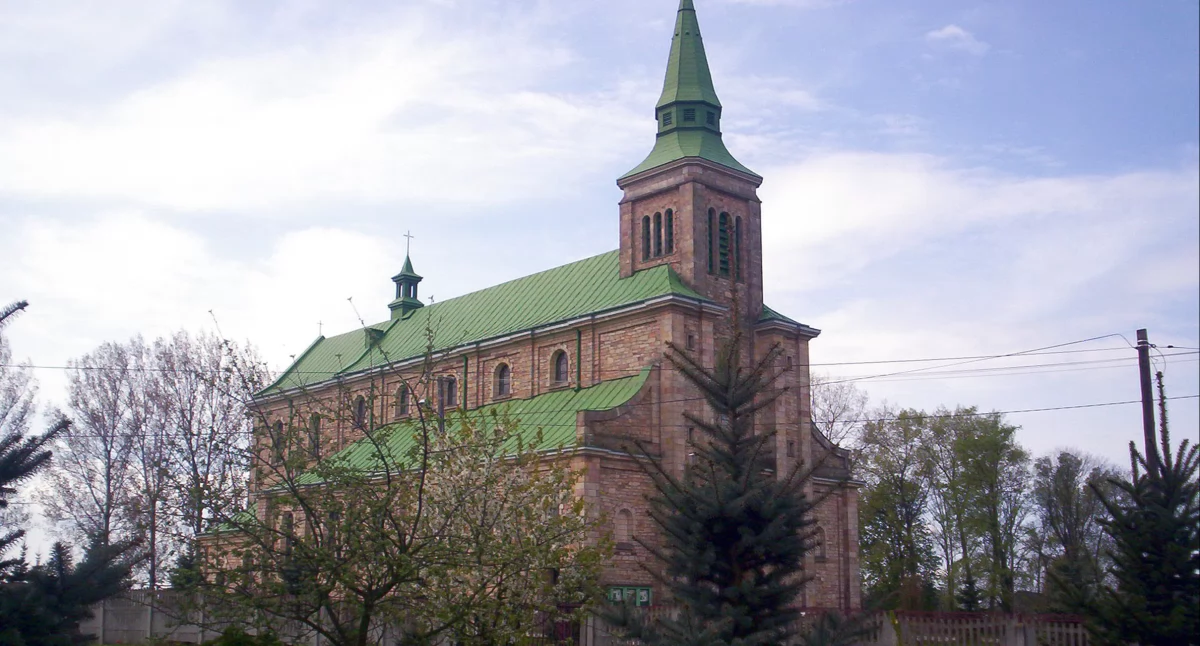 Zdjęcie obecnego kościoła parafialnego w Mninie, który przechodzi remonty. Fot. Marian Klusek