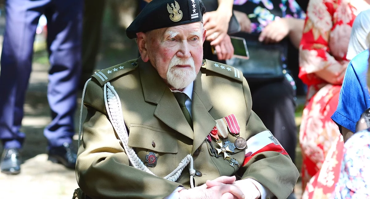 Pożegnania, Odszedł ostatni żołnierz Szarego Zmarł Janusz Sermanowicz Miał - zdjęcie, fotografia